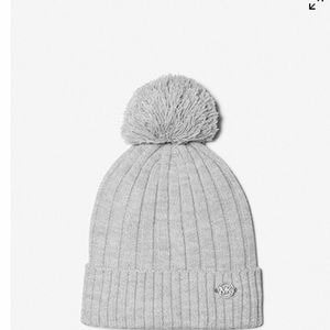 NWT Michael Michael Kors gray beanie